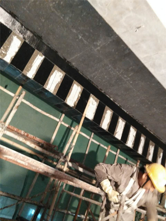 1570762093127158.jpg 碳纤维加固12.jpg